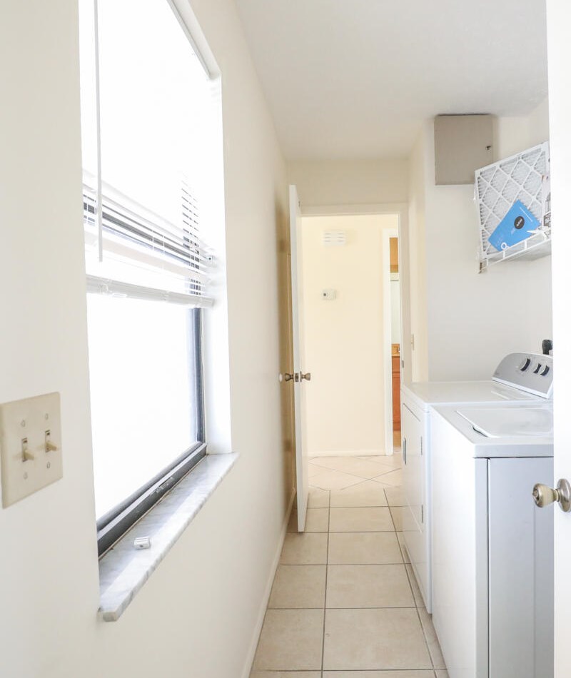 814 Del Rio Blvd, Fort Pierce FL  34953-1979 exterior