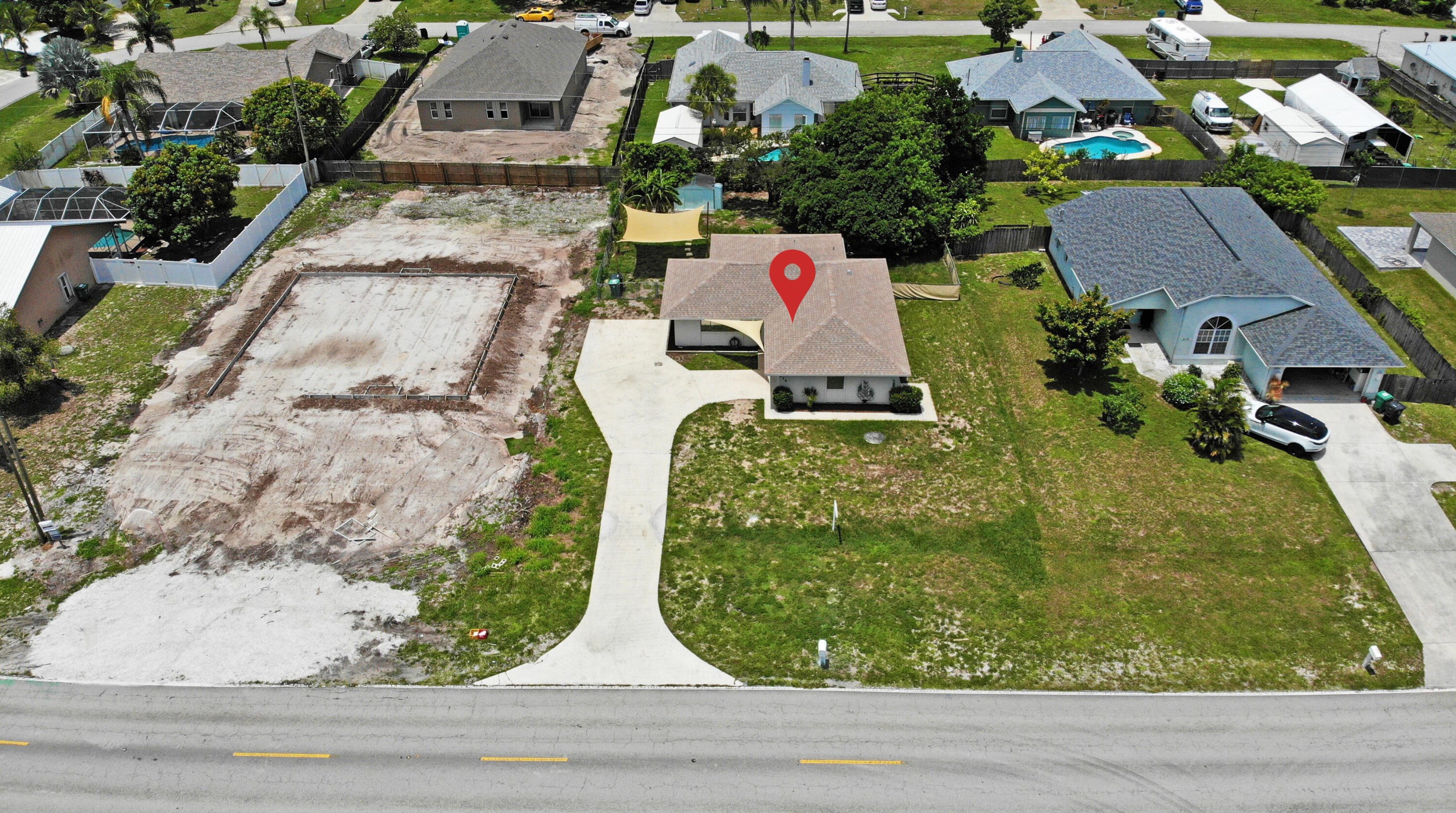 814 Del Rio Blvd, Fort Pierce FL  34953-1979 exterior