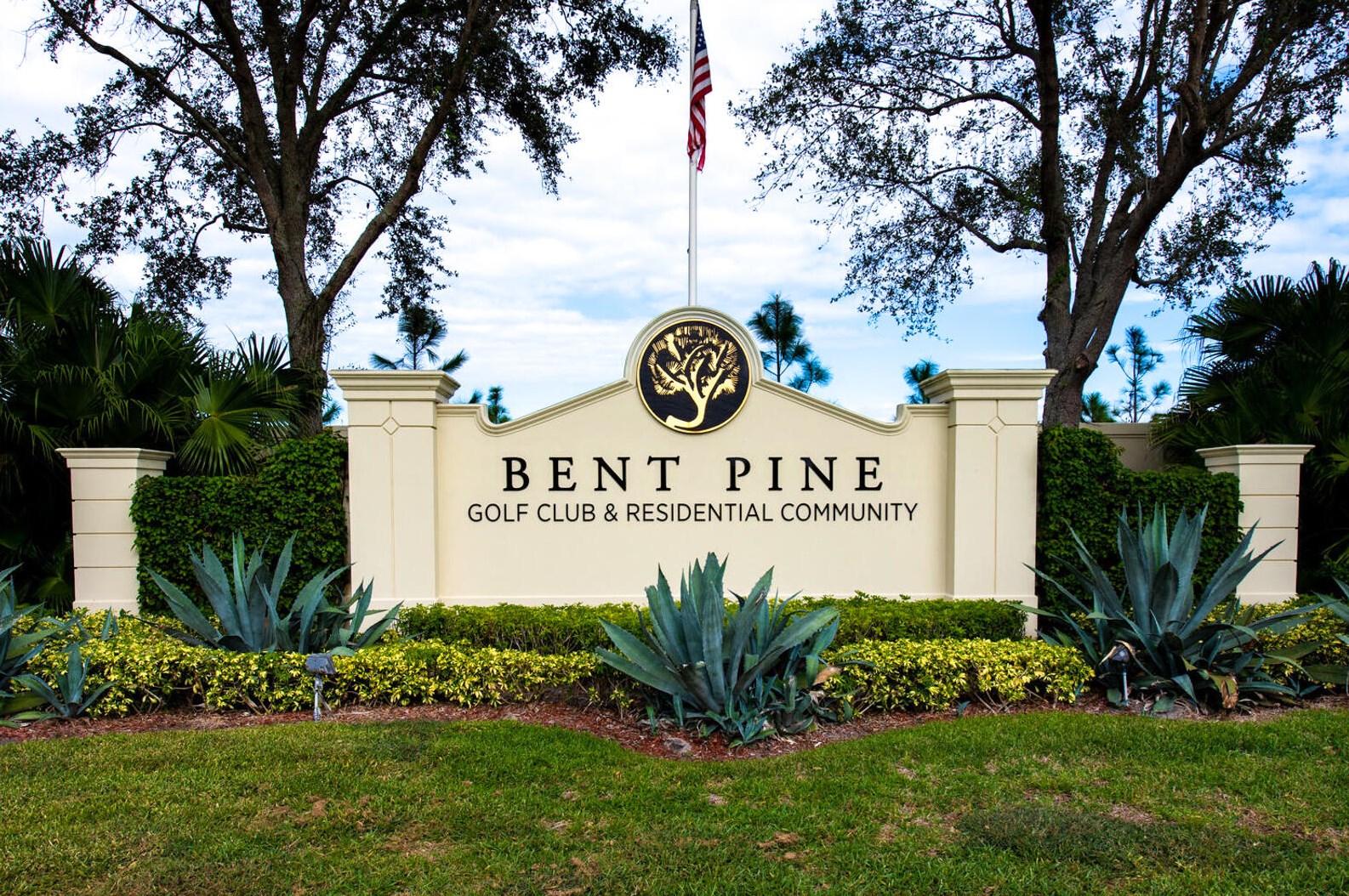 135 Prestwick Cir, Vero Beach, FL 32967-7518