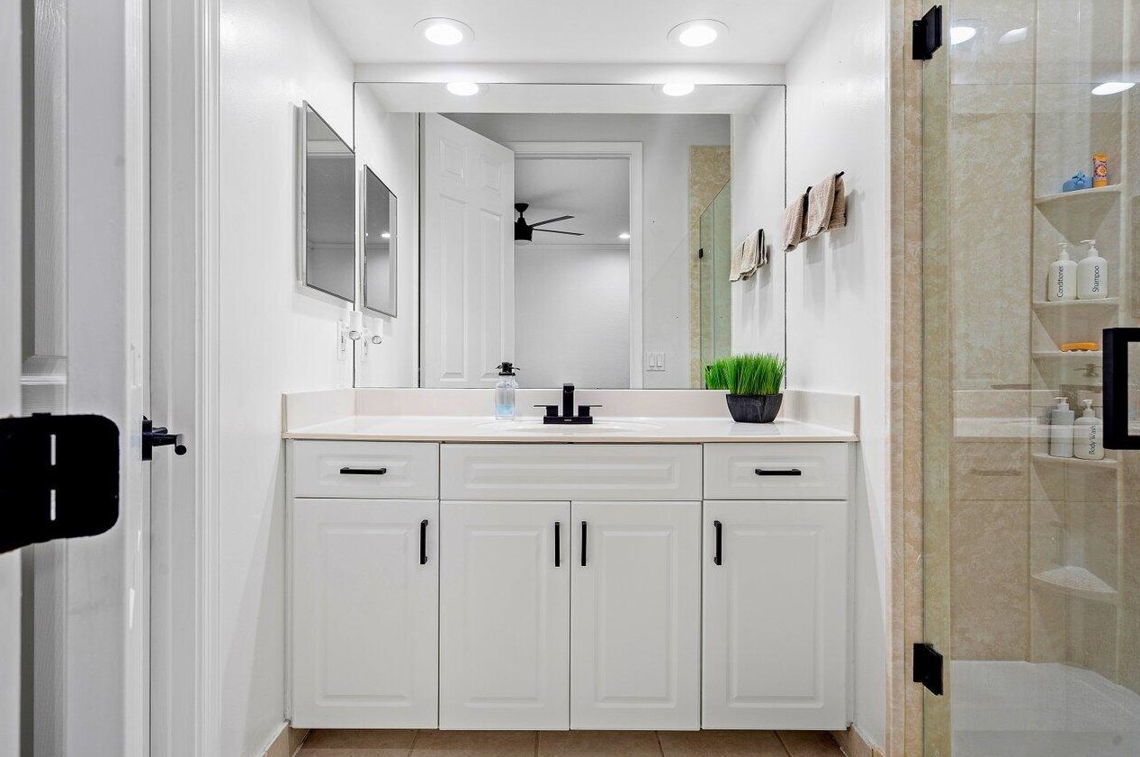 608 24th Ave, Boynton Beach FL  33426-8788 exterior