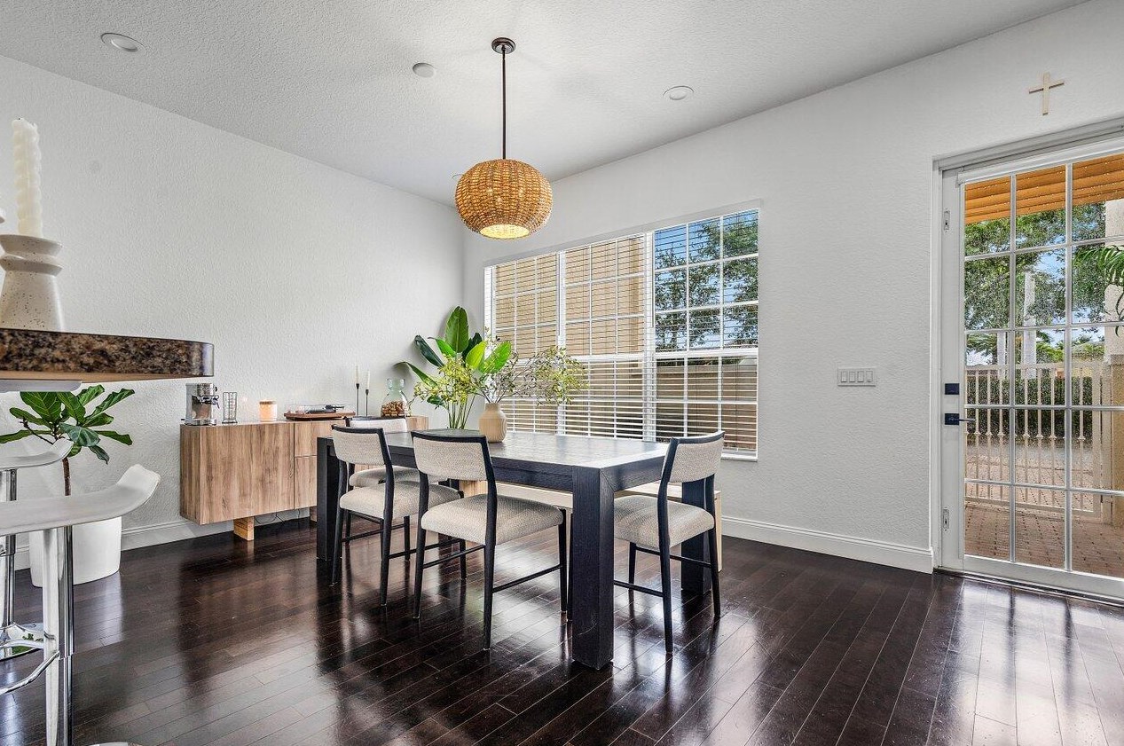 608 24th Ave, Boynton Beach FL  33426-8788 exterior