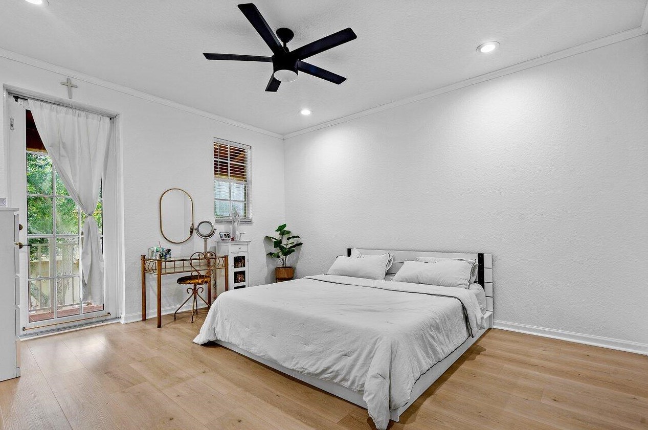 608 24th Ave, Boynton Beach FL  33426-8788 exterior