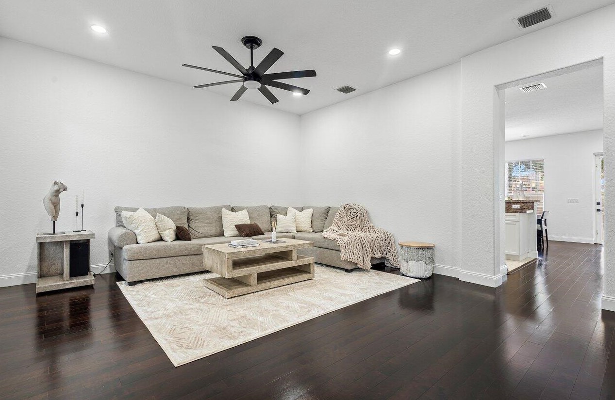 608 24th Ave, Boynton Beach FL  33426-8788 exterior