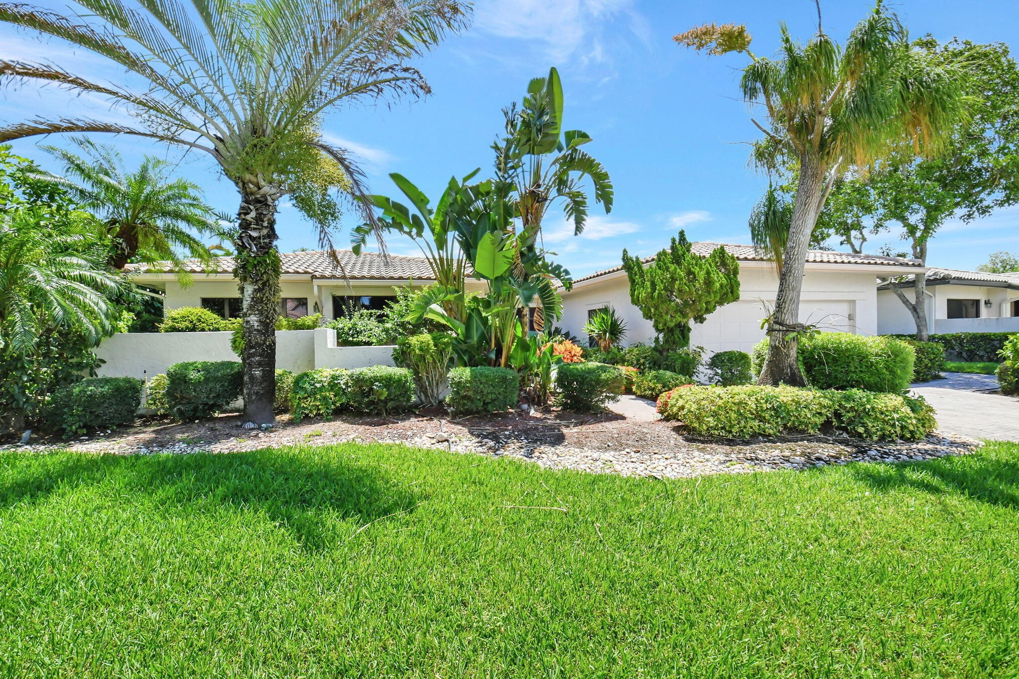 22 Bristol Ln, Boynton Beach, FL 33436