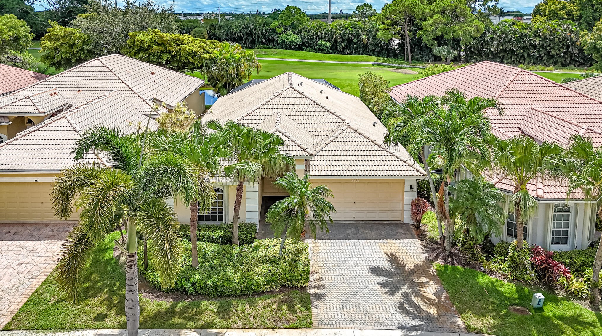 5538 Fountains Dr, Lake Worth FL  33467-5773 exterior