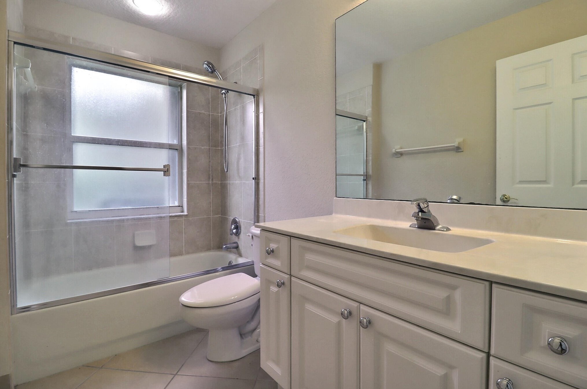 5538 Fountains Dr, Lake Worth FL  33467-5773 exterior
