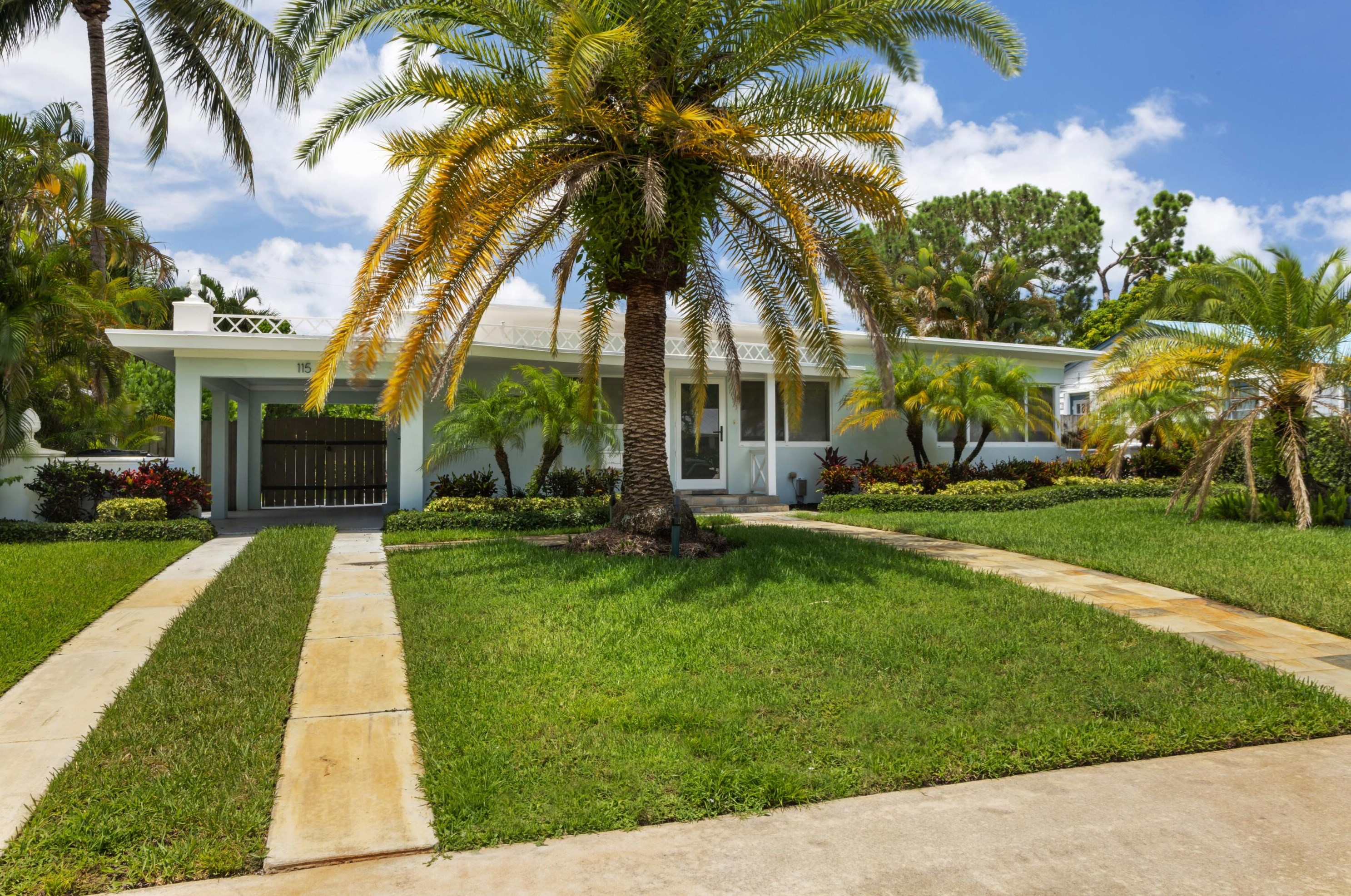 115 12th St, Delray Beach, FL 33444-2914