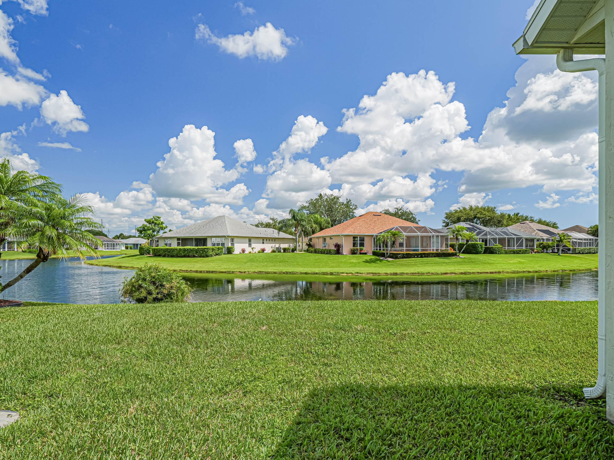 5580 1st Sq, Vero Beach FL  32968-2254 exterior