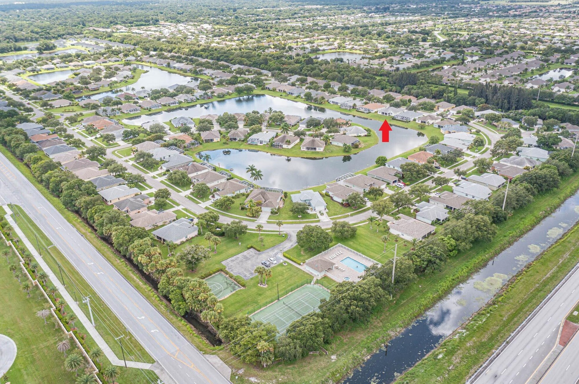 5580 1st Sq, Vero Beach FL  32968-2254 exterior