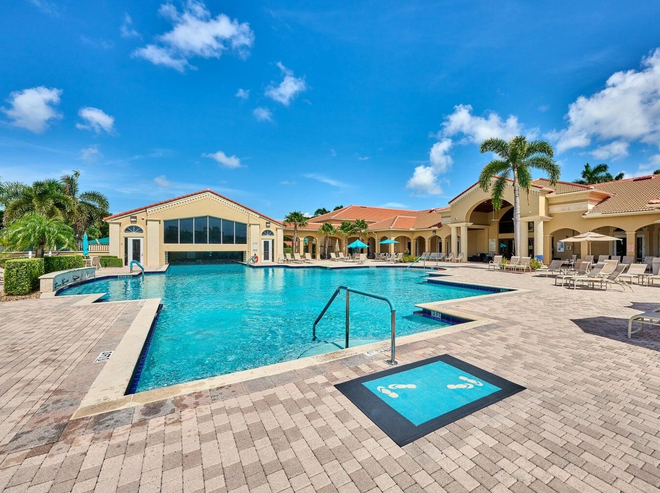 5130 Polly Park Ln, Boynton Beach FL  33437-1684 exterior