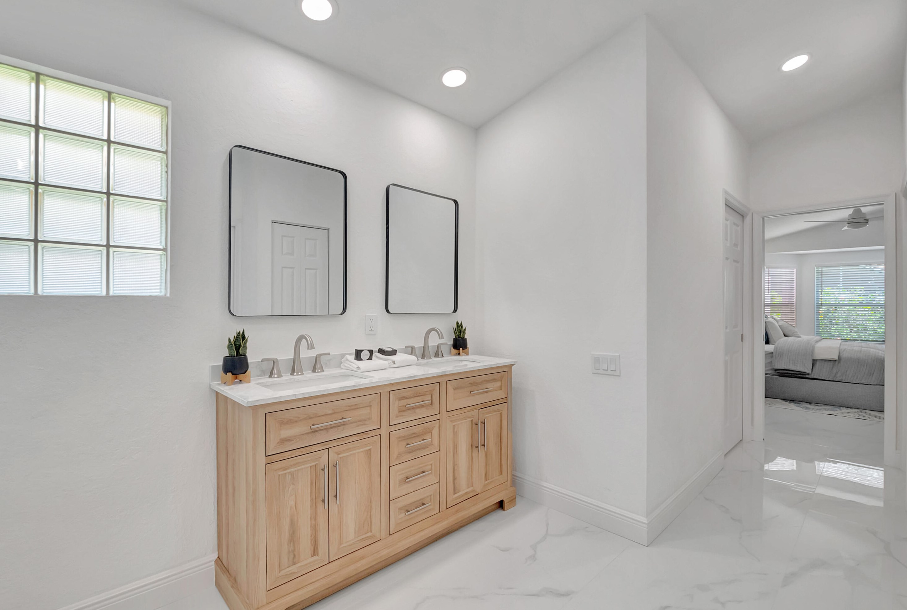 5130 Polly Park Ln, Boynton Beach FL  33437-1684 exterior