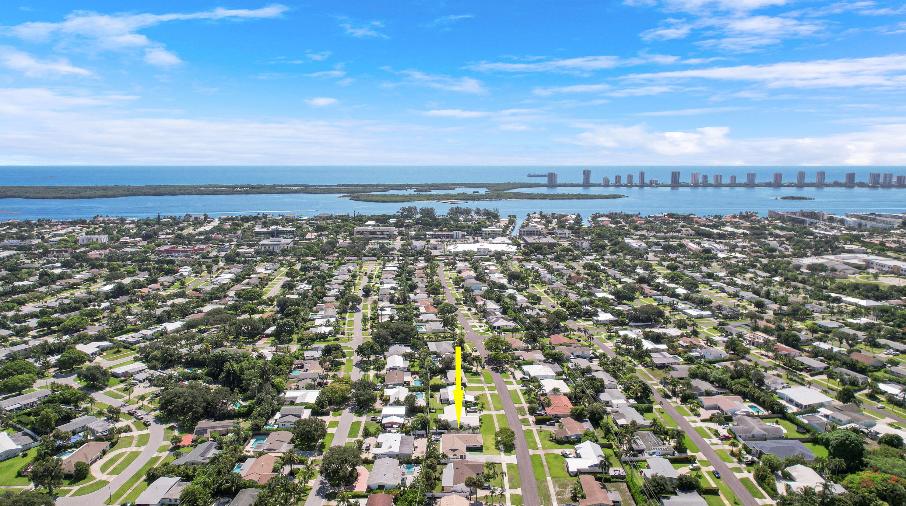 523 Harbour Rd, West Palm Beach, FL 33408