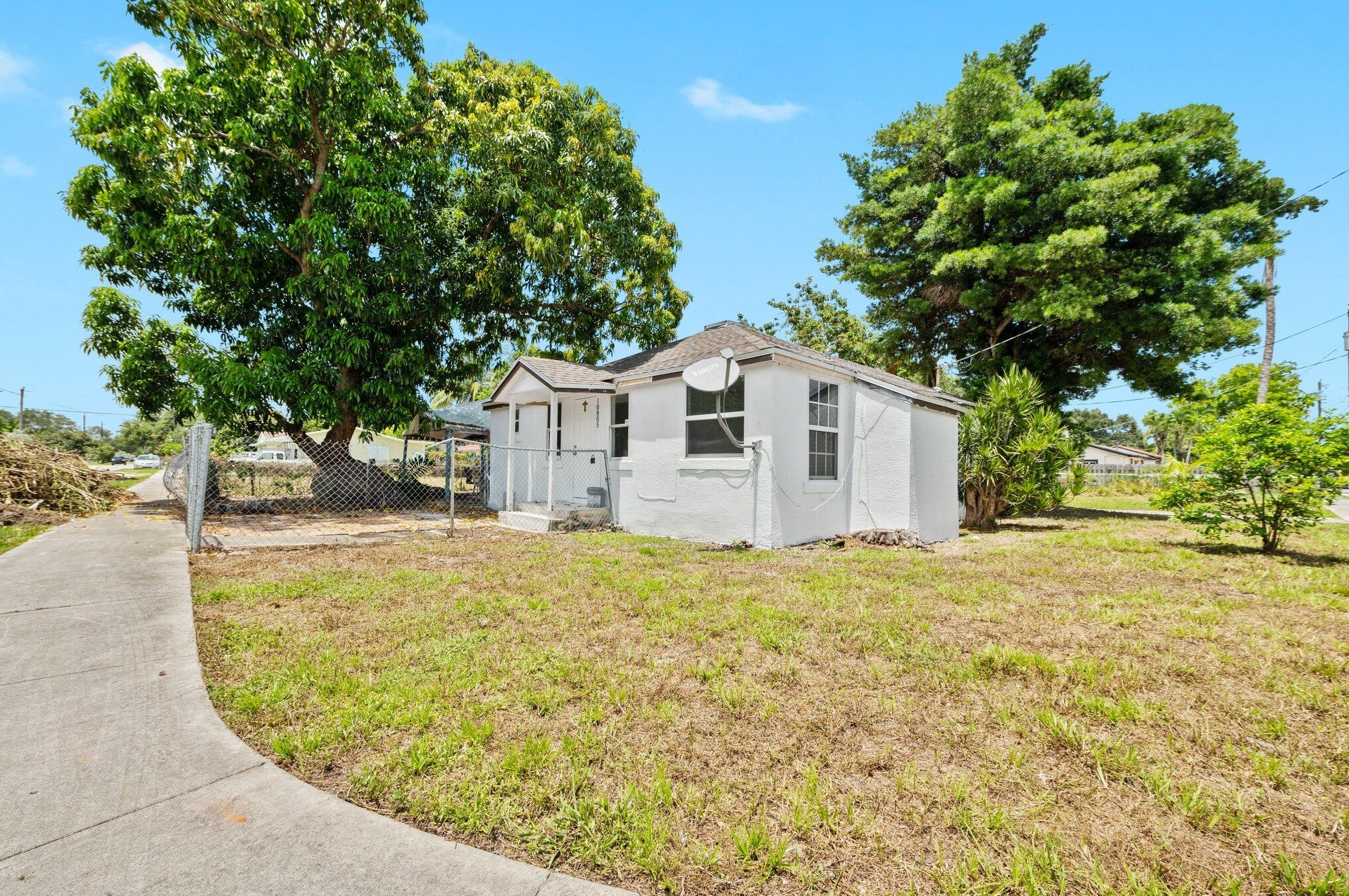 10805 10th Ave, Miami, FL 33161-7331