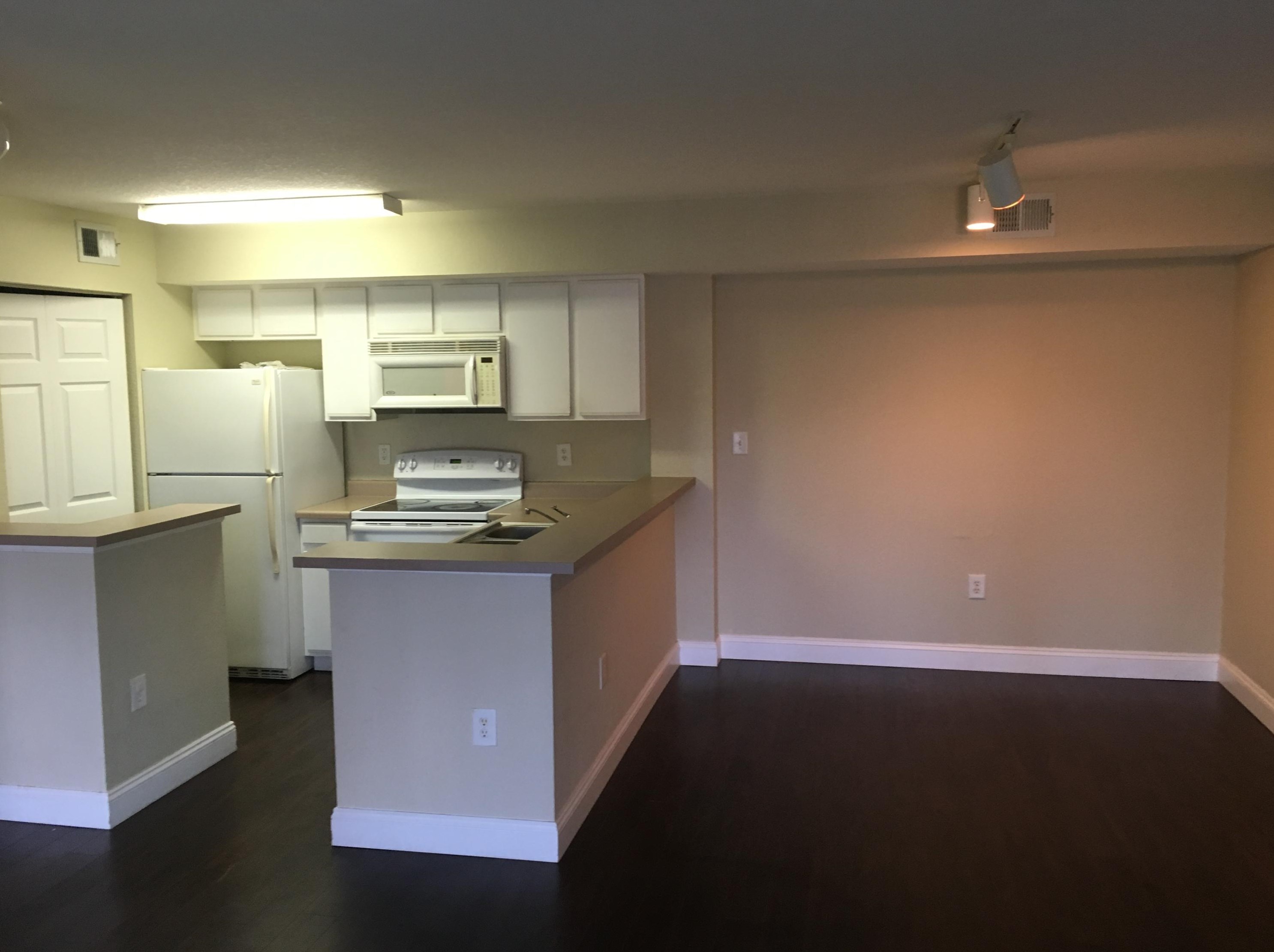161 Sw Palm Dr Apt 205, Fort Pierce, FL 34986