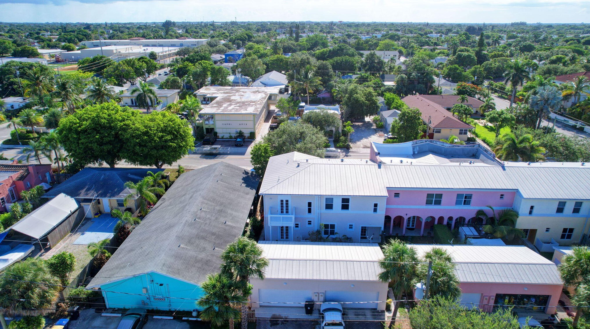 918 Federal Hwy, Lake Worth FL 33460-2656 exterior