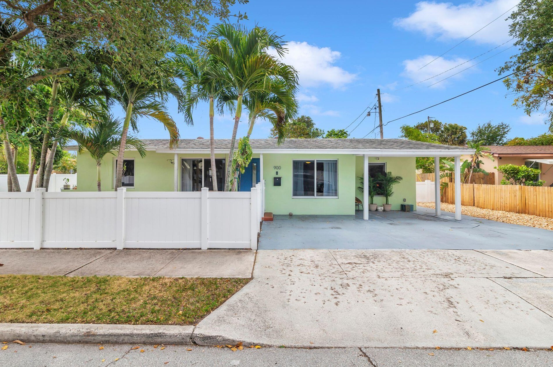 900 Sunset Rd, West Palm Beach, FL 33401