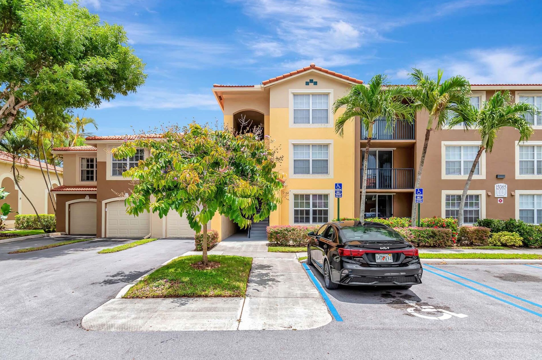 15065 Michelangelo Blvd Apt 304, Delray Beach, FL 33446