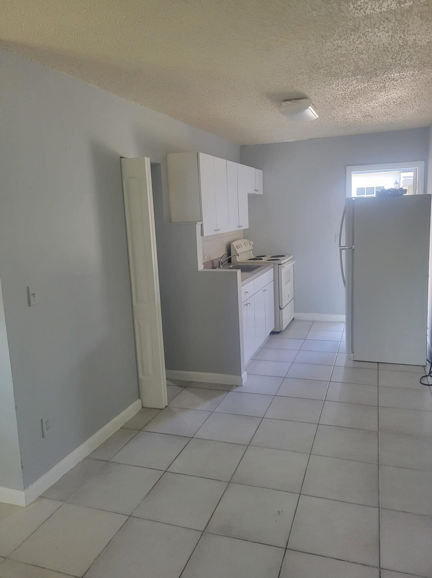 6097 Rodman St #5, Hollywood, FL 33023