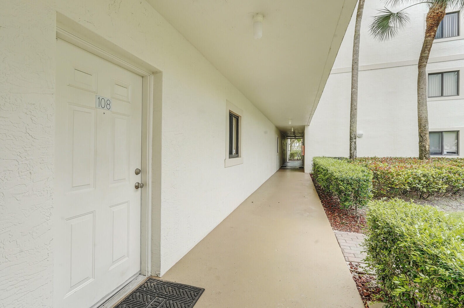 2105 Lavers Cir #108, Delray Beach, FL 33444