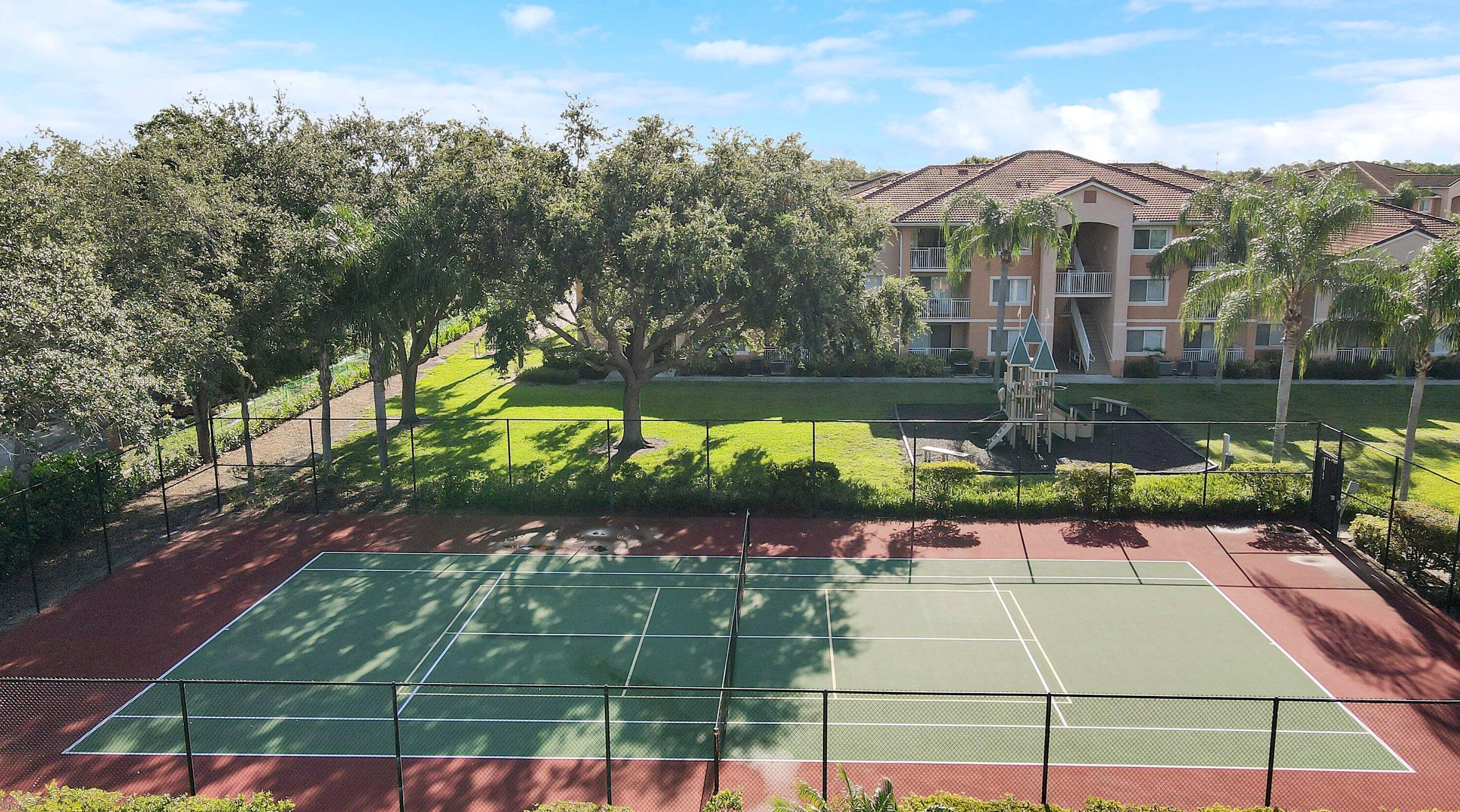 261 Sw Palm Dr Apt 102, Fort Pierce, FL 34986