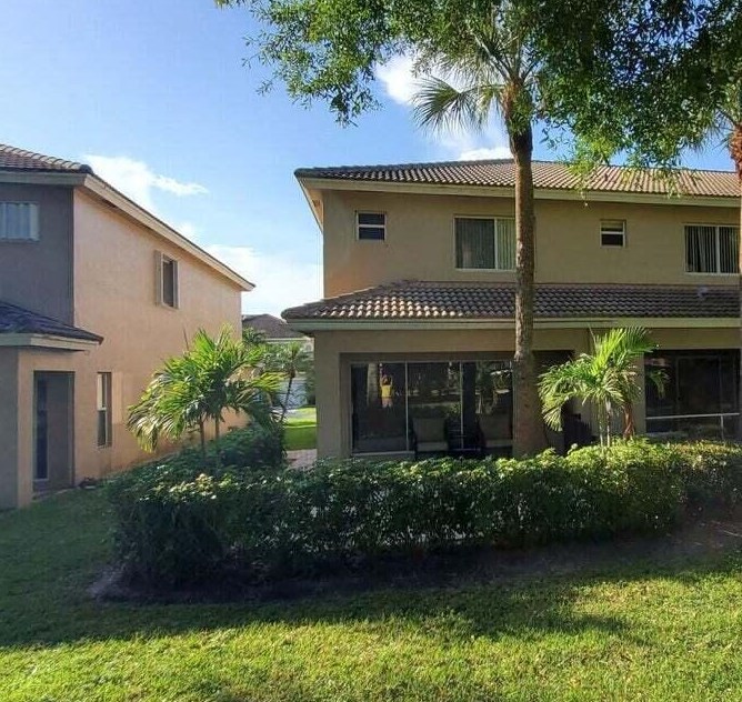 6852 Brook Hollow Rd, Lake Worth, FL 33467