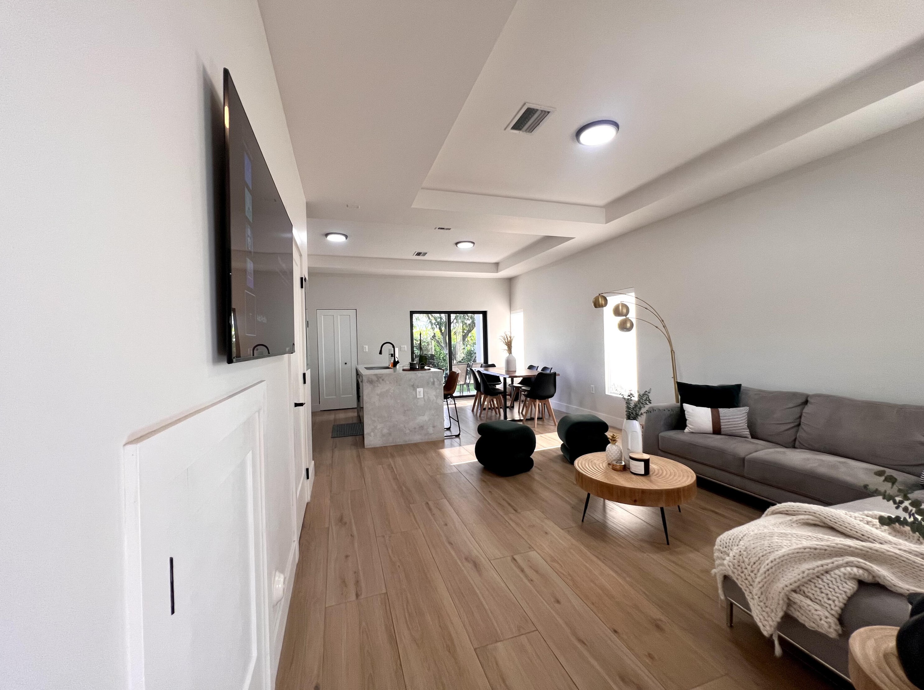 8753 Sw 34th St, Miami, FL 33165