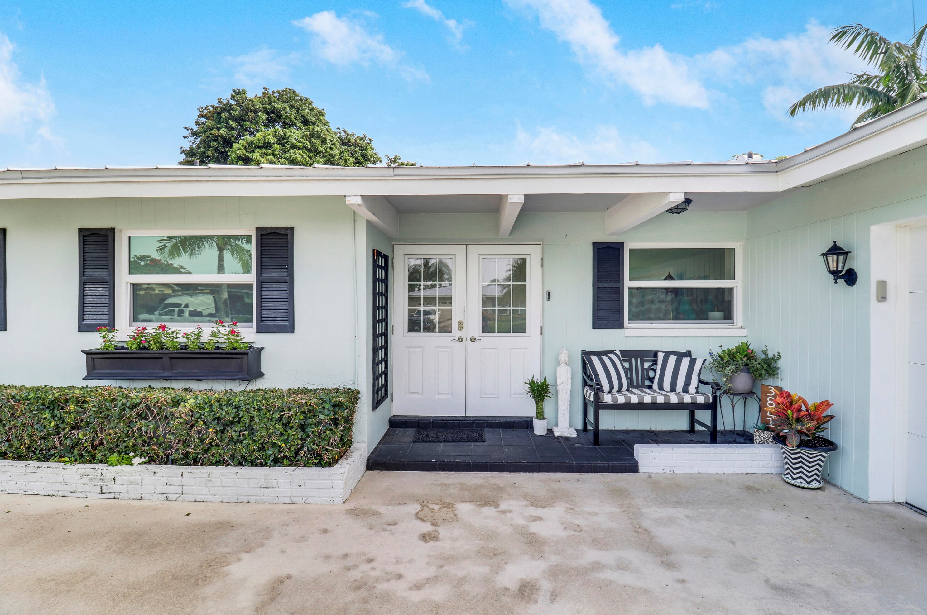 3841 Buttercup Circle, West Palm Beach, FL 33410