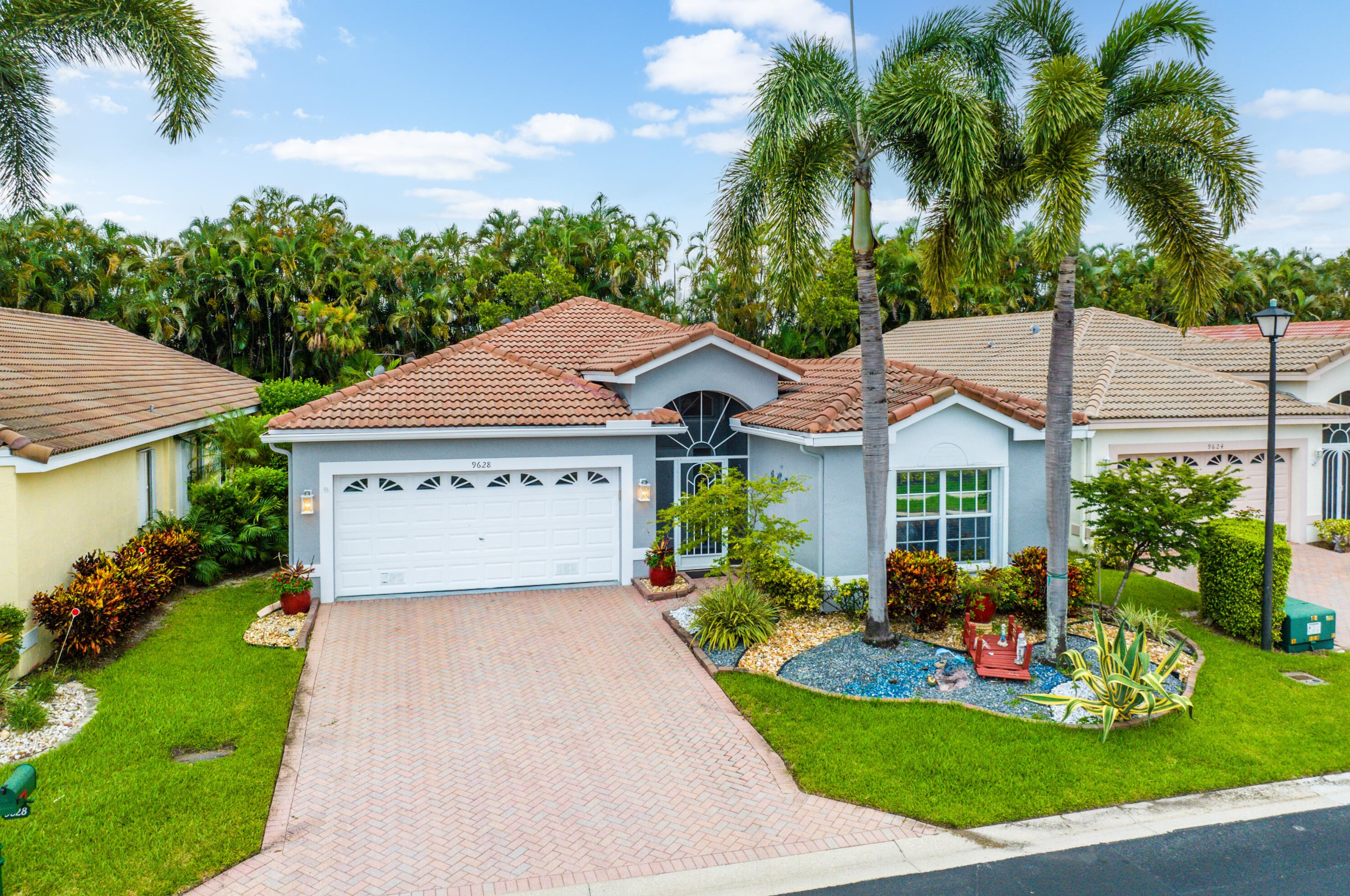 9628 Honeybell Cir, Boynton Beach, FL 33437