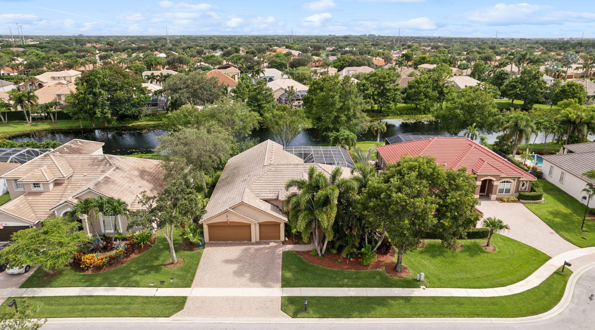 7051 Brunswick Cir, Boynton Beach, FL 33472-2538