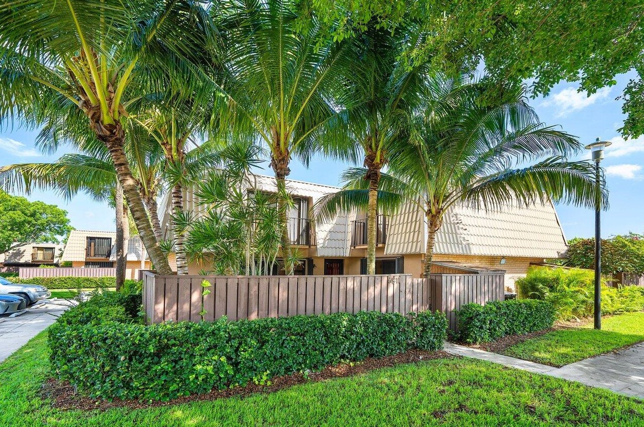 6811 68th Way, West Palm Beach, FL 33409