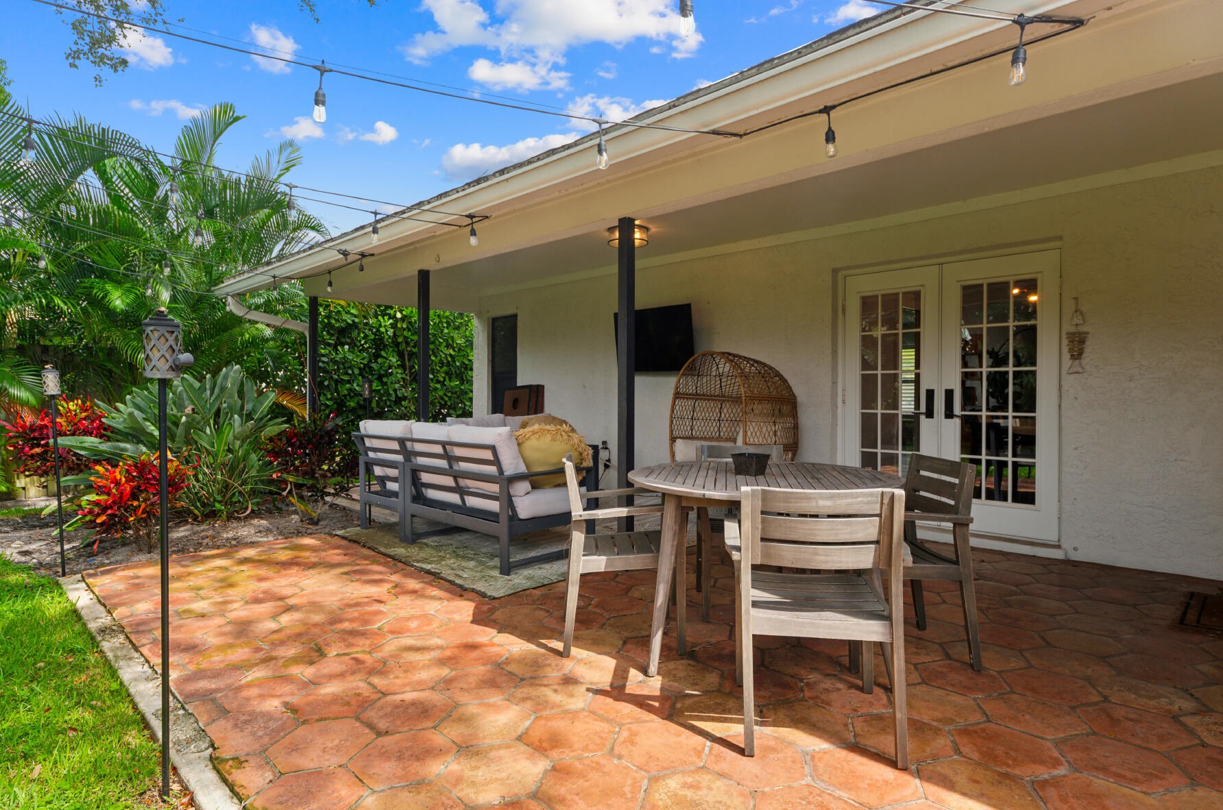 4266 Cedar Creek Rd, Boca Raton FL  33487-2250 exterior