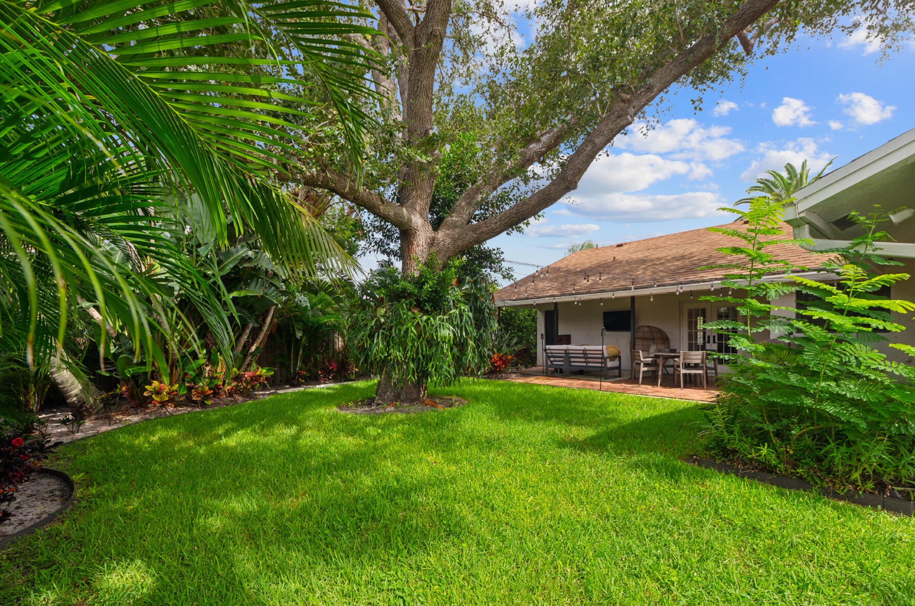 4266 Cedar Creek Rd, Boca Raton FL  33487-2250 exterior