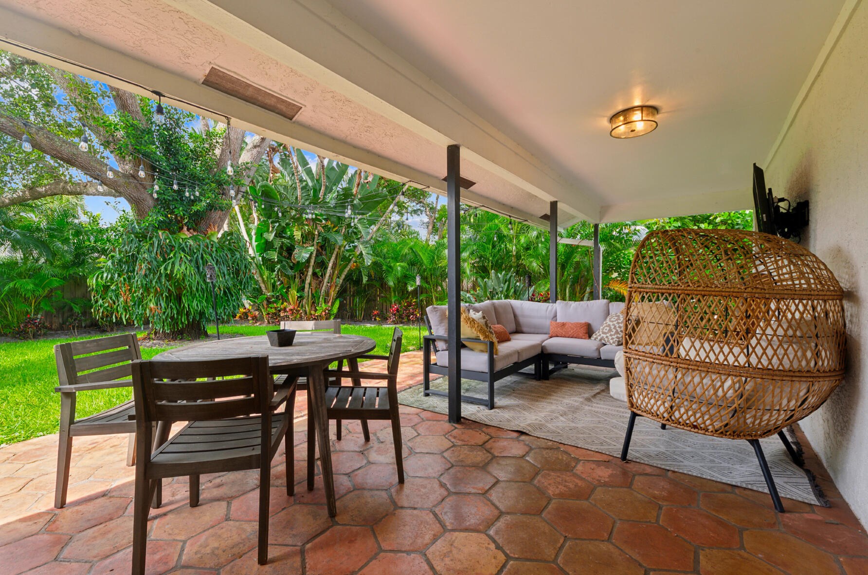 4266 Cedar Creek Rd, Boca Raton FL  33487-2250 exterior