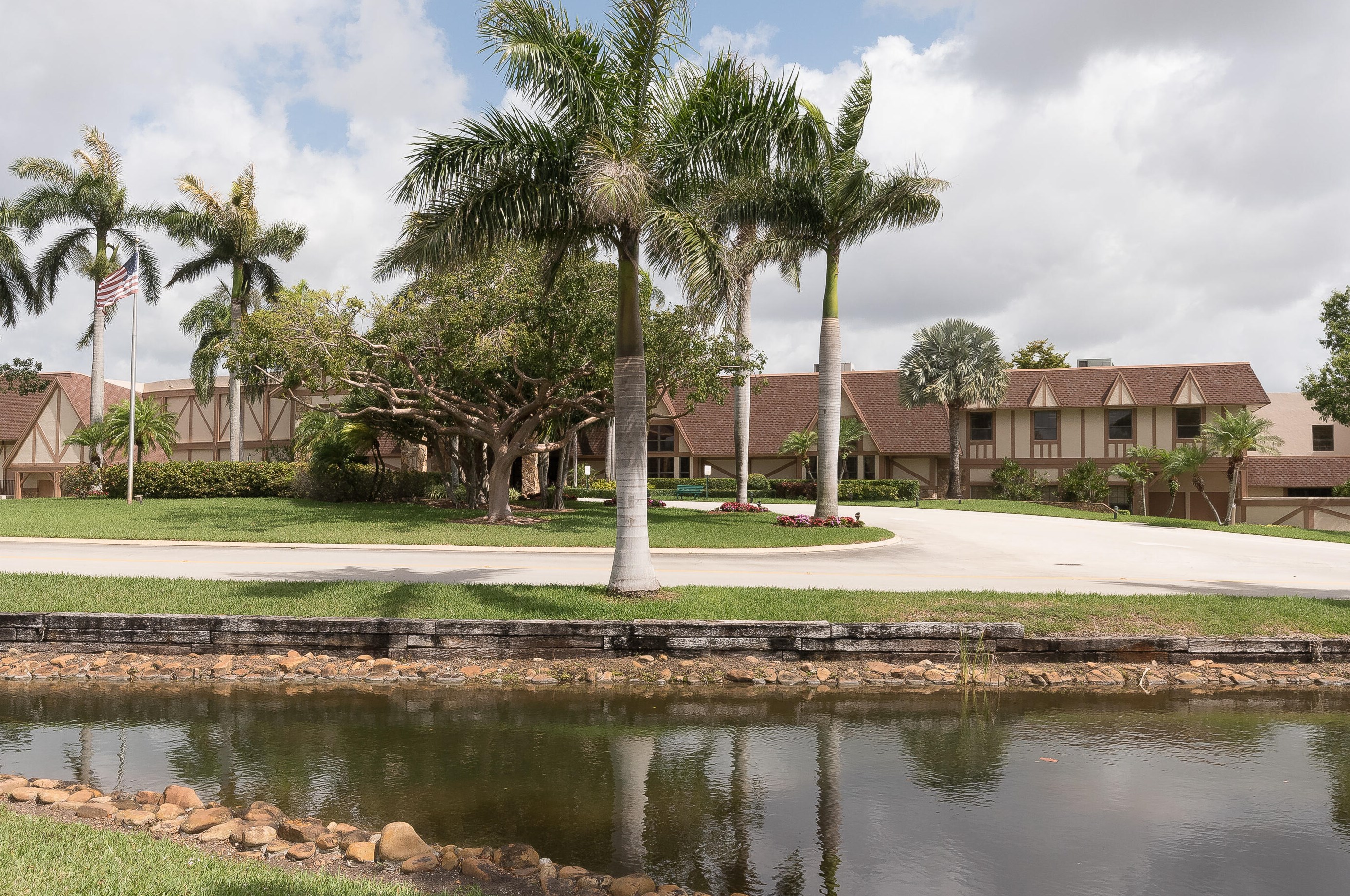 14375 Strathmore Ln, Delray Beach FL  33446-3025 exterior