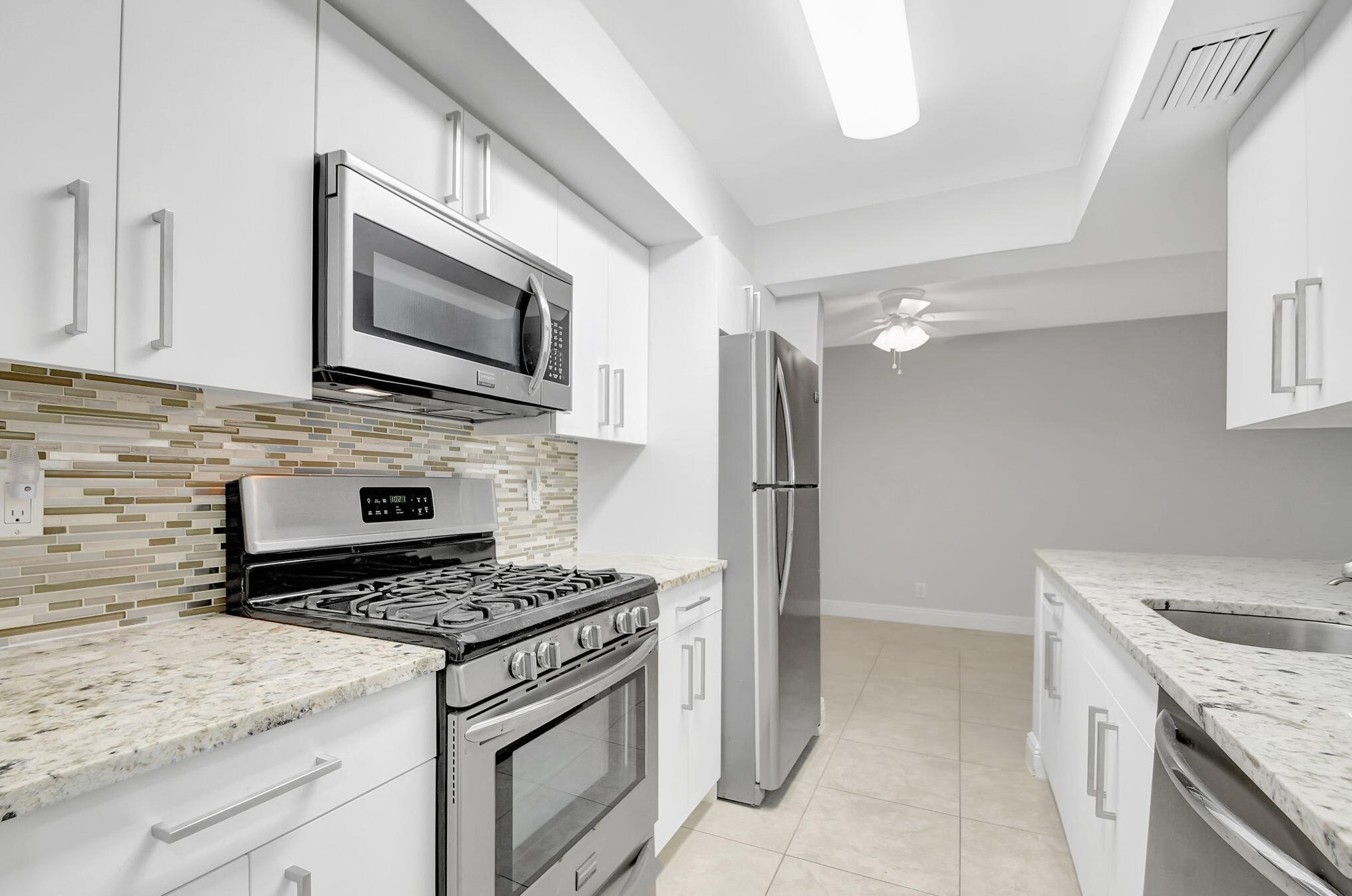 1527 Flagler Dr, West Palm Beach FL  33401-7149 exterior