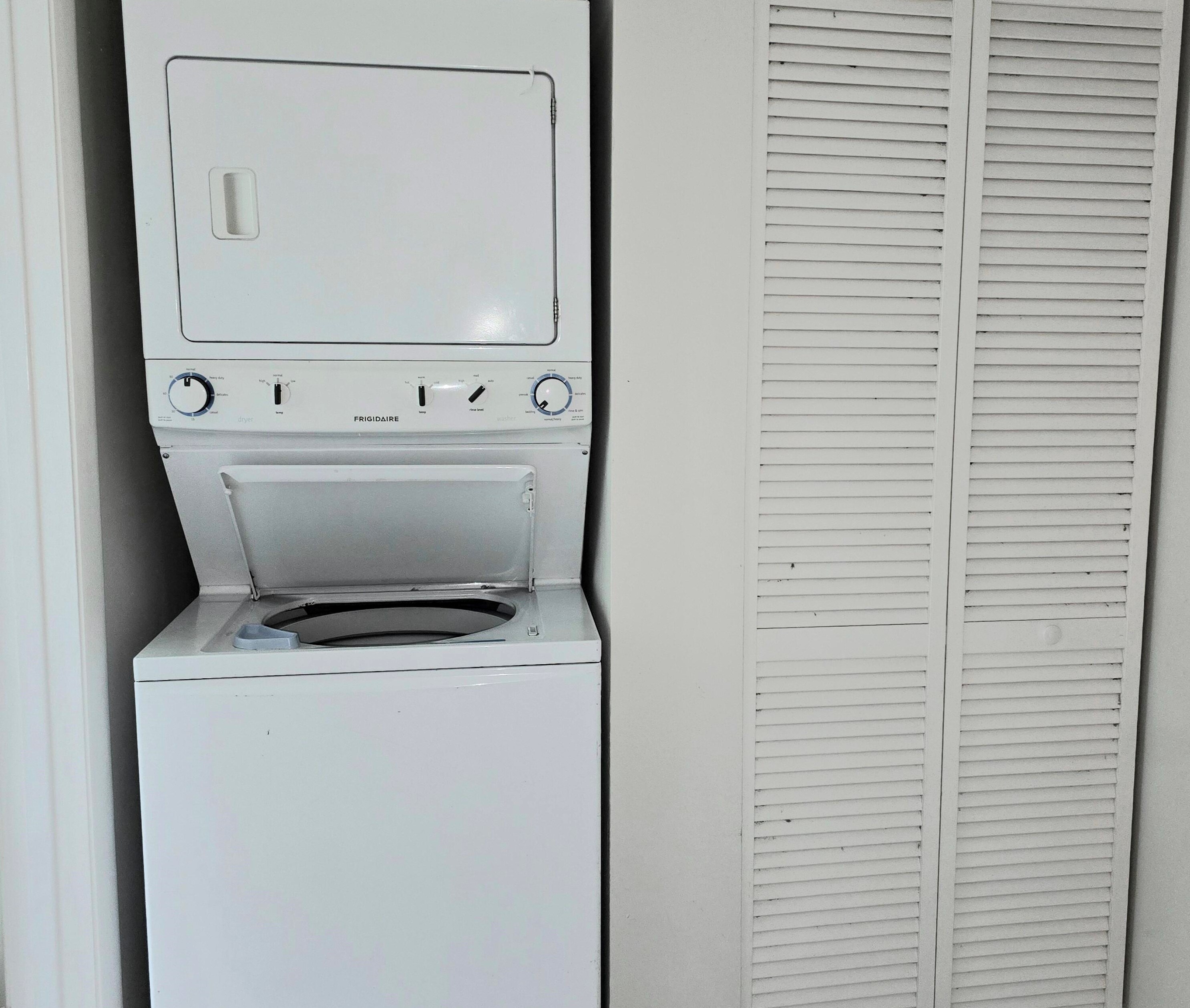 115 1st Ave, Boynton Beach FL 33435-4403 exterior