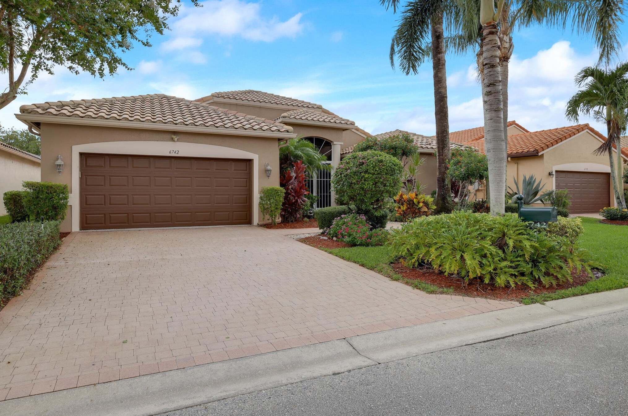 6742 Garde Rd, Boynton Beach, FL 33472