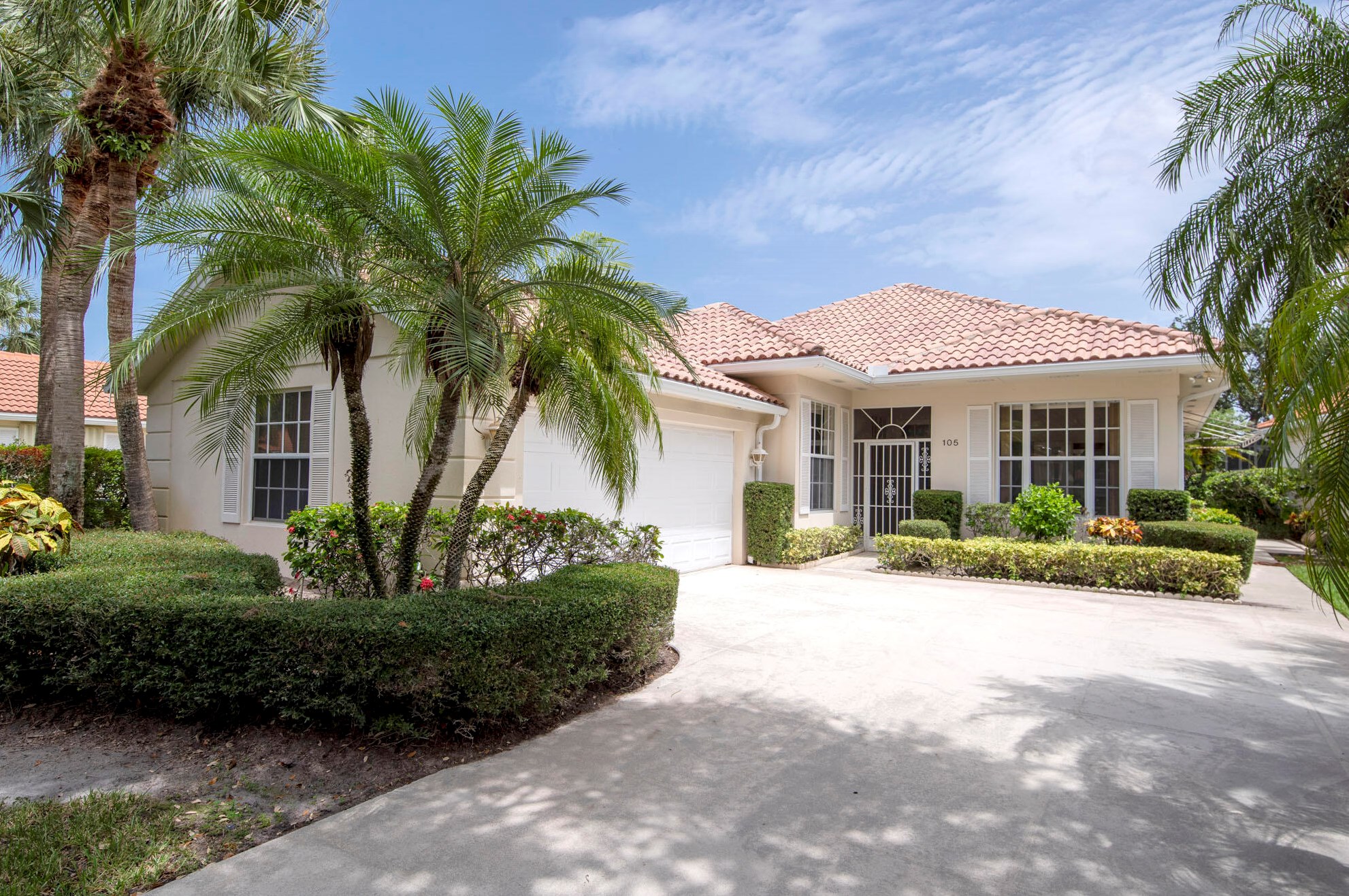 105 Lost Bridge Dr, West Palm Beach, FL 33410