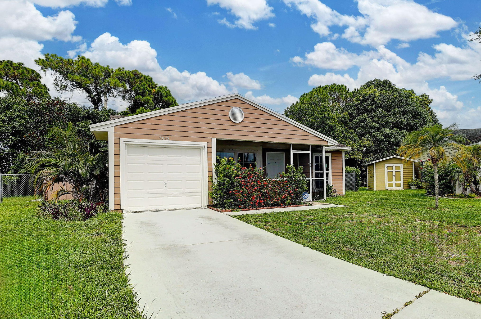 5028 Cameron Ln, Boynton Beach, FL 33472