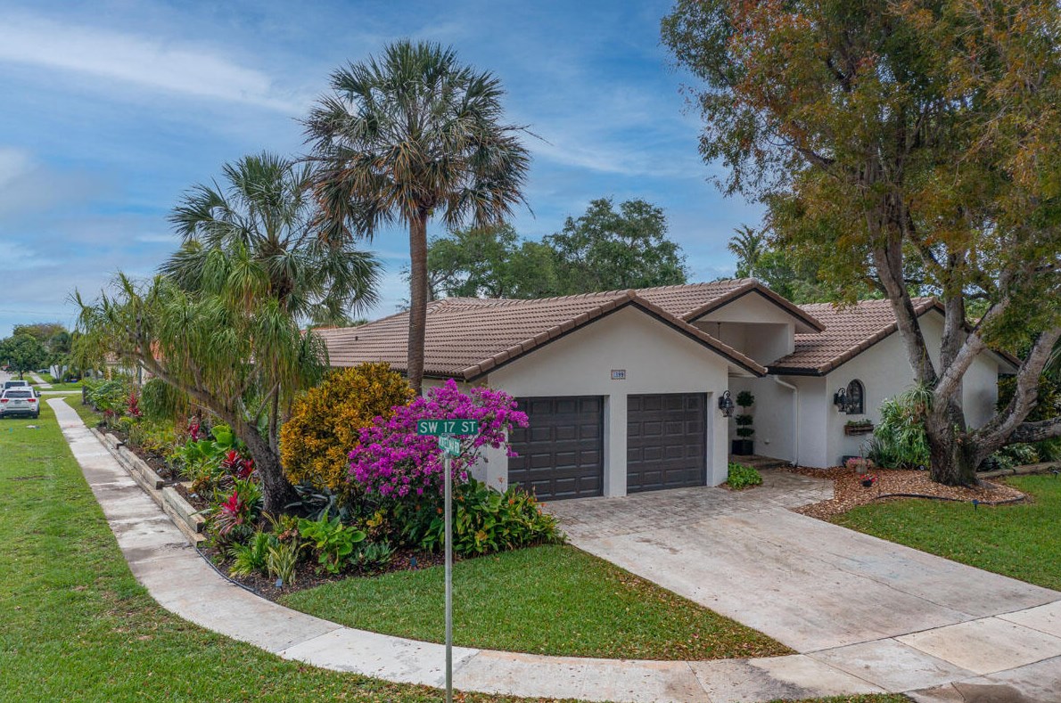 1399 Sw 17th St, Boca Raton, FL 33486
