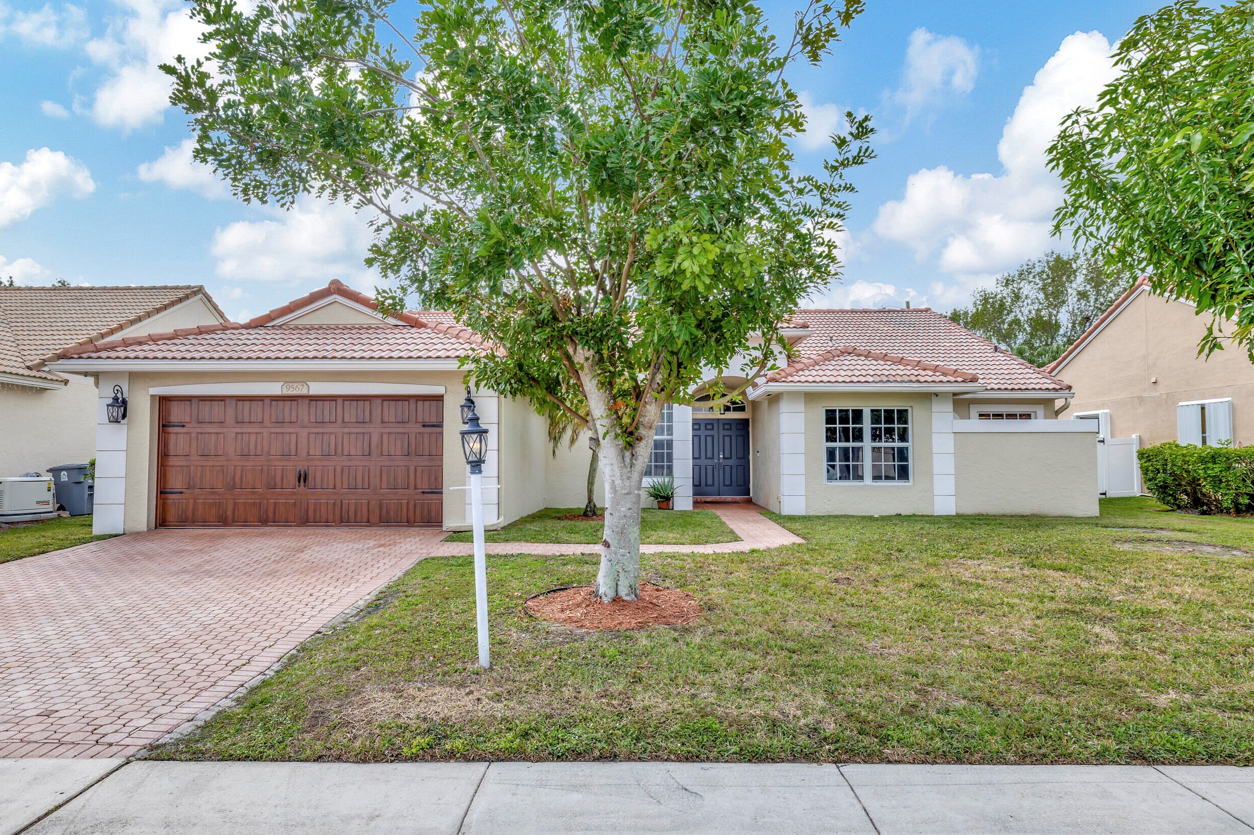 9567 Lake Serena Dr, Boca Raton, FL 33496