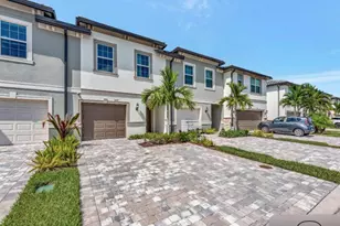 3247 Watercress Dr, Lauderdale Lakes, FL 33311 - Photo 4