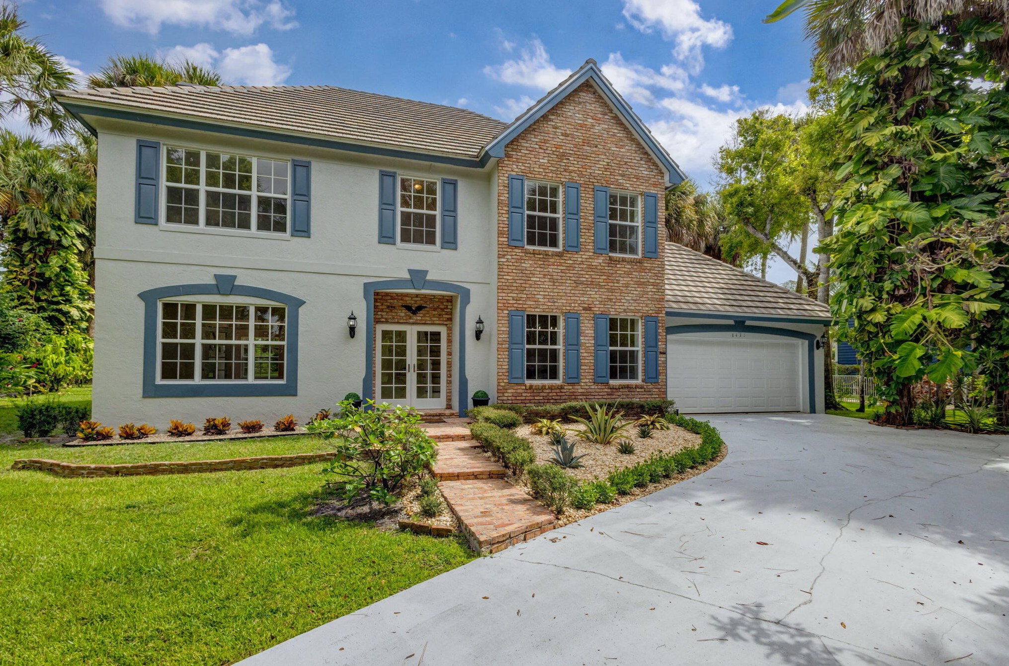 8431 Whispering Oak Way, West Palm Beach, FL 33411