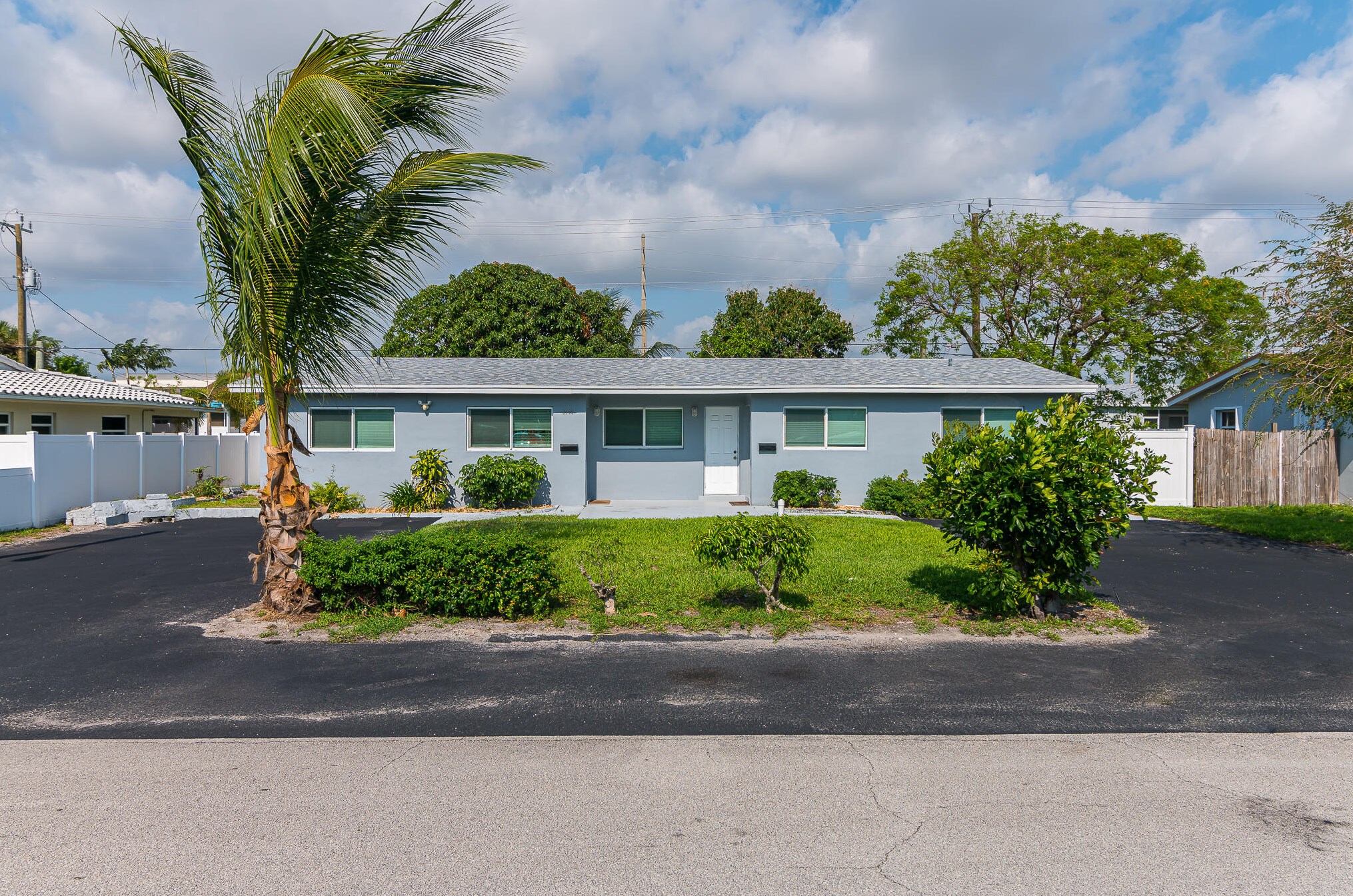 2499 Ne 2nd Ave #b, Boca Raton, FL 33431