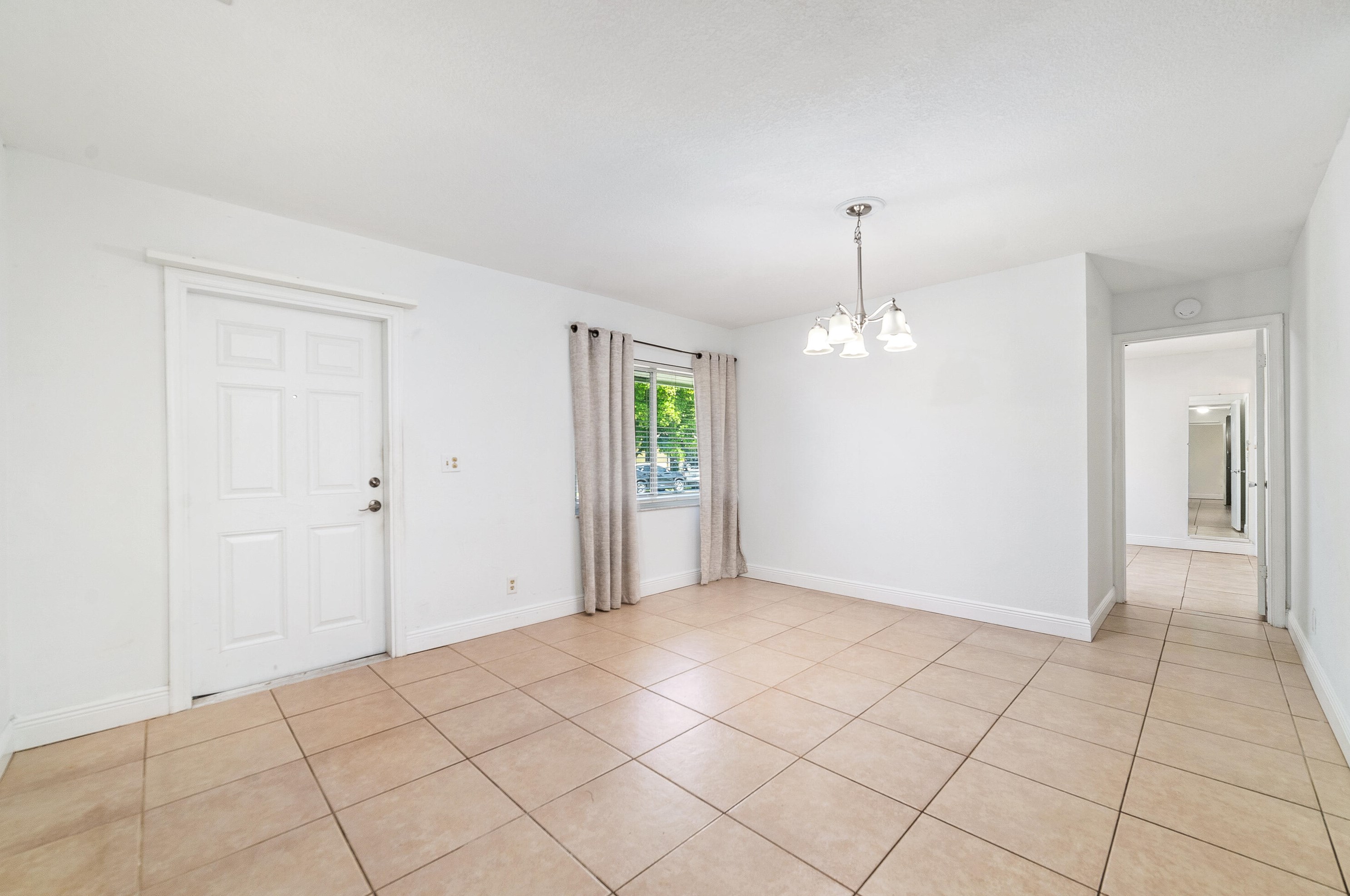 9423 Southampton Pl, Boca Raton, FL 33434