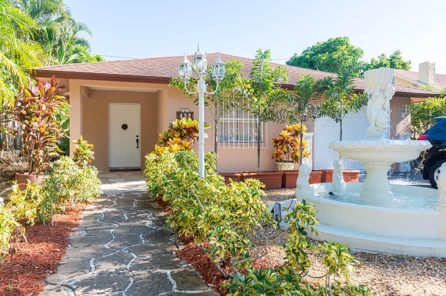 422 Kern St, West Palm Beach, FL 33405