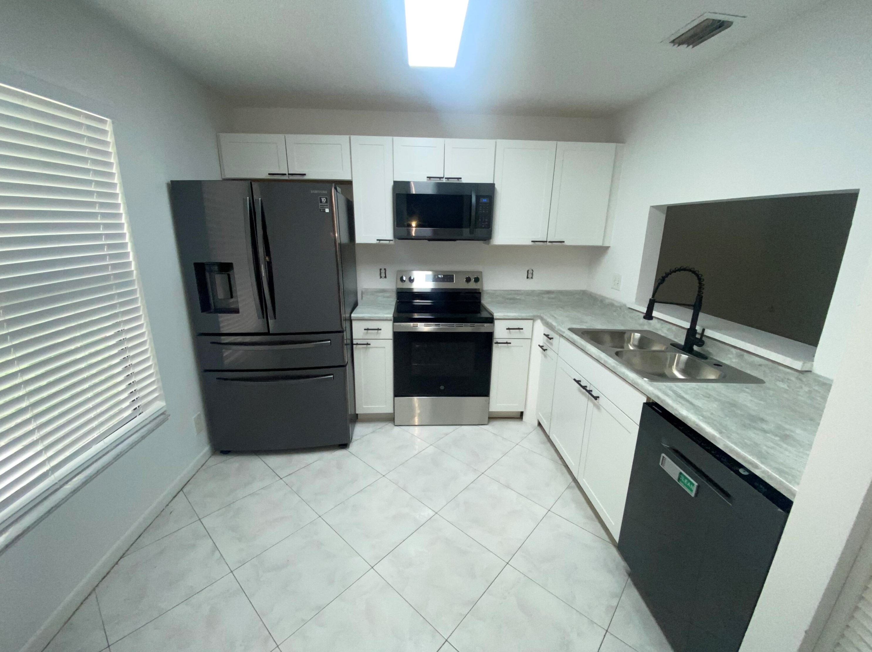 220 8th Ave, Delray Beach FL  33483-5523 exterior