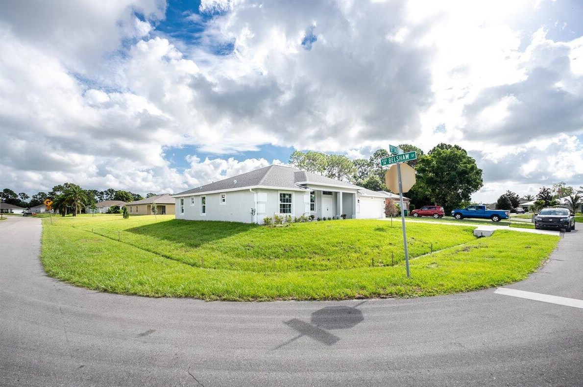 1391 Sw Tadlock Ave, Port Saint Lucie, FL 34953