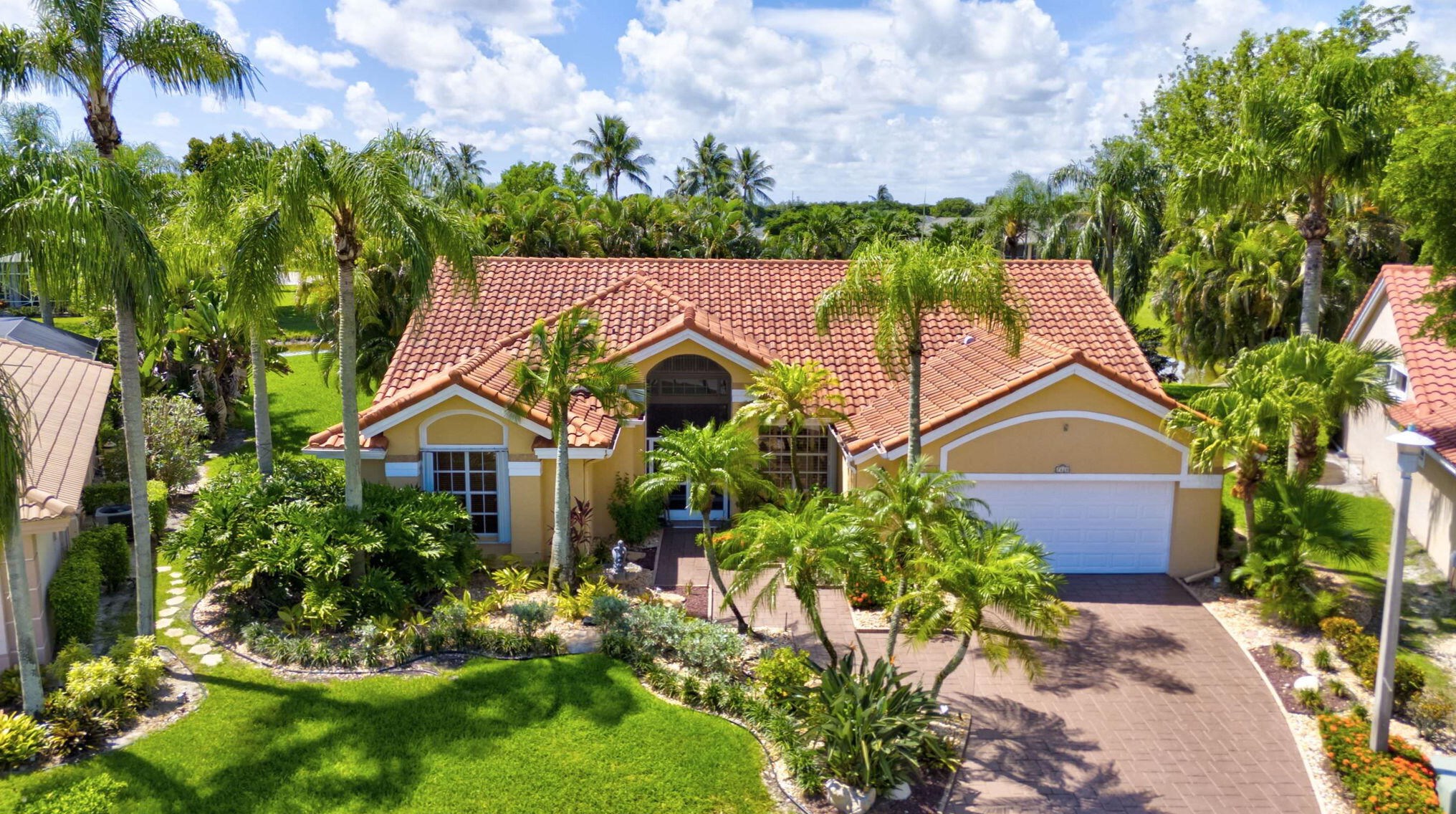 7820 Dorchester Rd, Boynton Beach, FL 33472