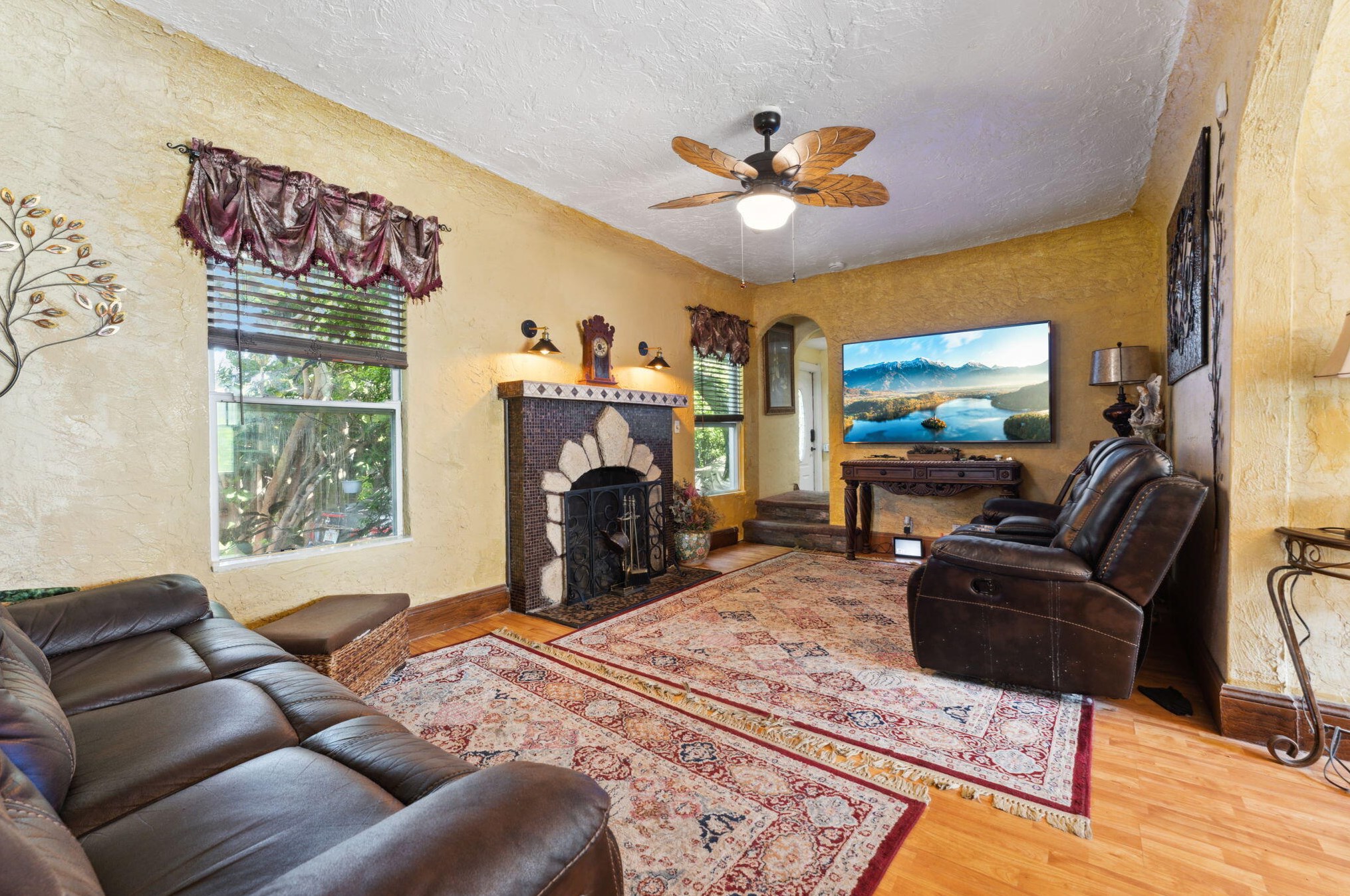 220 1 Ave, Boynton Beach FL  33435-4571 exterior